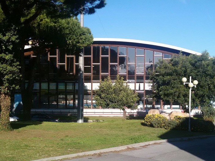 Loano: temporaneamente chiusa la piscina comunale