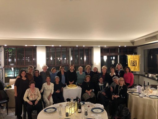 Lo Zonta Club Alassio Albenga spegne 45 candeline (FOTO) Lo Zonta Club Alassio Albenga spegne 45 candeline (FOTO)