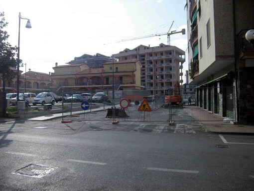 Albenga, al via i lavori di riqualificazione di via Gastaldi
