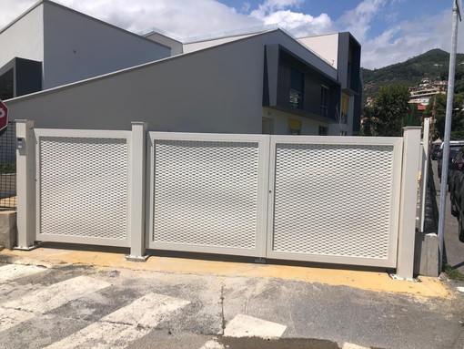 Alassio, alle Scuole medie Ollandini conclusi anche gli ultimi lavori di finitura Alassio, alle Scuole medie Ollandini conclusi anche gli ultimi lavori di finitura