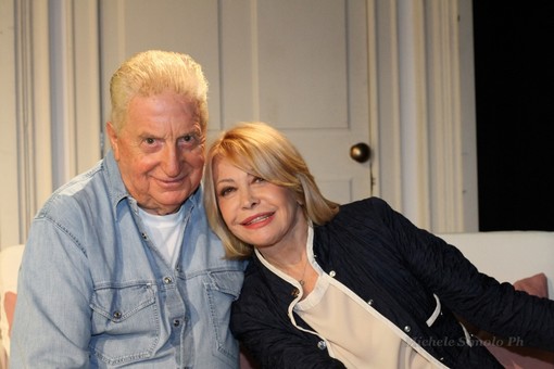 Loano, martedì spettacolo con Gianfranco D'Angelo e Paola Quattrini