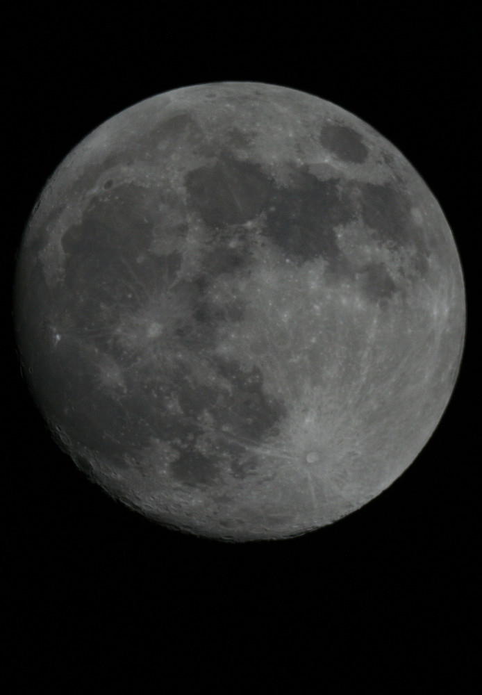 Ubik: “Fotografia astronomica: dalla Luna ai Buchi Neri”. Ubik: “Fotografia astronomica: dalla Luna ai Buchi Neri”.