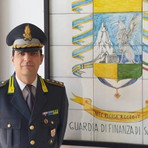 Savona, cambio al vertice della Guardia di Finanza: Giovanni Linardi nuovo comandante del Nucleo PEF Savona, cambio al vertice della Guardia di Finanza: Giovanni Linardi nuovo comandante del Nucleo PEF