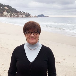 La scrittrice alassina Lidia Baiguera premiata al concorso nazionale di poesia "Ossi di Seppia", i complimenti dell'amministrazione Melgrati La scrittrice alassina Lidia Baiguera premiata al concorso nazionale di poesia "Ossi di Seppia", i complimenti dell'amministrazione Melgrati