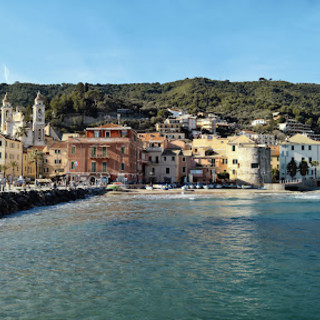 "Il mare in piazza. Bellezze e fragilità del mare di Laigueglia", una serata di divulgazione scientifica sulla terrazza Giuliano "Il mare in piazza. Bellezze e fragilità del mare di Laigueglia", una serata di divulgazione scientifica sulla terrazza Giuliano