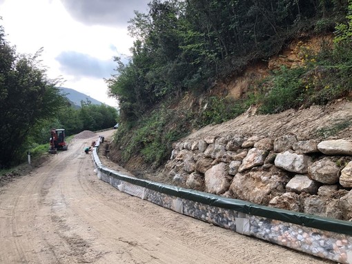 Messa in sicurezza della strada Giustenice - Pietra Ligure, Boetto: "Proseguono i lavori" (FOTO)