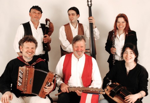 Loano: per la rassegna "estate in musica" questa sera concerto del gruppo "Ariondassa"