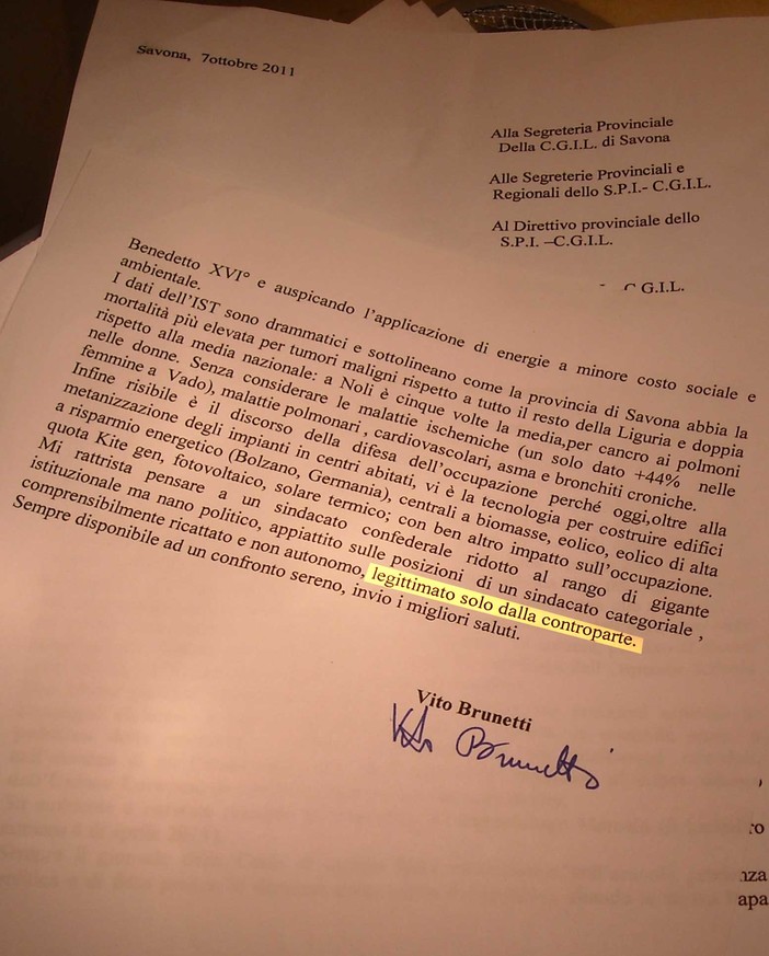 Carbone, si spacca il sindacato: le dimissioni Vito Brunetti come una tegola su CGIL Carbone, si spacca il sindacato: le dimissioni Vito Brunetti come una tegola su CGIL