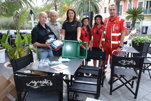 Le mance del mese di agosto per acquistare un defibrillatore per la Croce Rossa di Loano