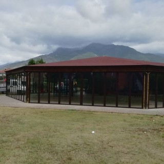 Campo solare a Loano: terminati i lavori di copertura della struttura in via Gozzano