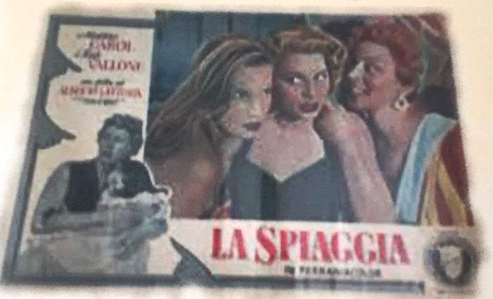 Grande cinema stasera in piazza a Spotorno con il classicissimo “La Spiaggia” Grande cinema stasera in piazza a Spotorno con il classicissimo “La Spiaggia”