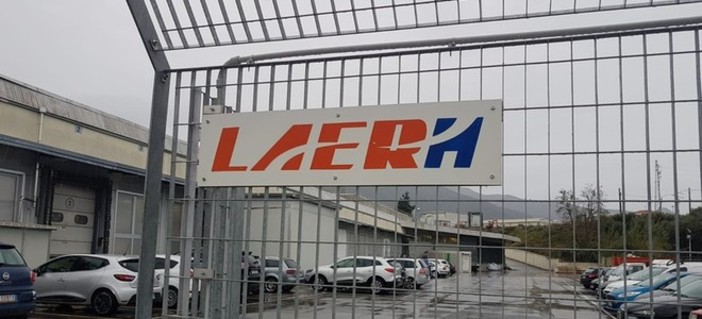 Albenga, il sindaco Riccardo Tomatis al fianco dei lavoratori LaerH
