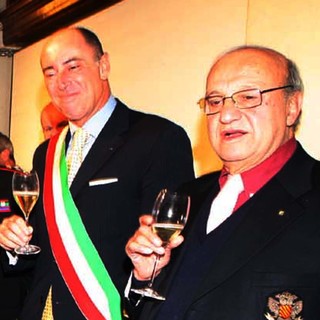 Lino Vena e il sindaco Marco Melgrati (foto di Silvio Fasano)