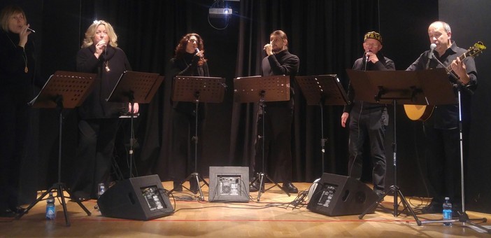 Gospel a Cisano Sul Neva, domenica 29 dicembre, alle 21, con il coro “Loneliest Vocal Ensemble” di Genova Gospel a Cisano Sul Neva, domenica 29 dicembre, alle 21, con il coro “Loneliest Vocal Ensemble” di Genova