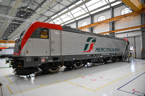 Alstom, contratto di 323 milioni di euro con il Polo Logistica FS per la fornitura di 70 locomotive: saranno prodotte a Vado Alstom, contratto di 323 milioni di euro con il Polo Logistica FS per la fornitura di 70 locomotive: saranno prodotte a Vado