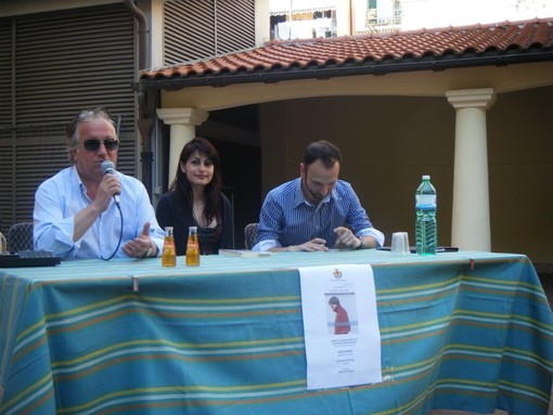 Albenga, chiostro letterario “Ester Siccardi”, buona la prima