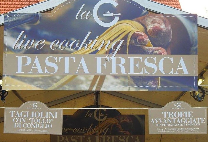 Pienone per La Gastronomica, per Pietra una super festa: stasera la seconda serata