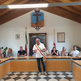 Elezioni Pietra, l'orgoglio di De Vincenzi: "Vittoria dedicata ai pietresi che ancora una volta mi hanno voluto come sindaco"