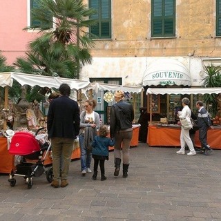 Sabato a Loano torna il mercatino dell'artigiano