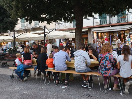 Nell'immagine di repertorio: Un momento della "Gastronomica 1955"