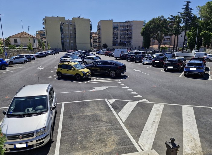 Loano, il mercato settimanale torna alla “tradizionale” collocazione a monte della via Aurelia