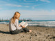 Lettura in spiaggia Ph . Willie Bohemer Lettura in spiaggia Ph . Willie Bohemer