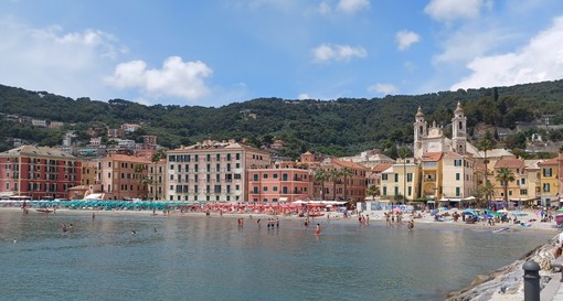 Ponte del 2 giugno, Confcommercio: "Un ottimo inizio per la stagione estiva 2023" Ponte del 2 giugno, Confcommercio: "Un ottimo inizio per la stagione estiva 2023"