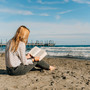 Lettura in spiaggia Ph . Willie Bohemer