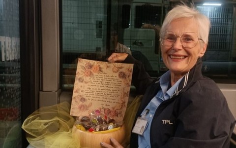 La prima donna autista della Liguria va in pensione, "Lella" Pezzato saluta Tpl Linea: "Guidare era il sogno della mia vita"