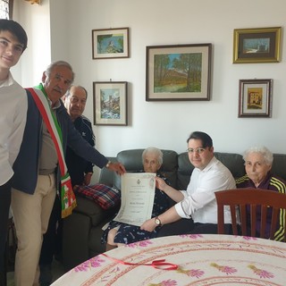 Pietra Ligure, festa grande per i cento anni di Maria Piccardo