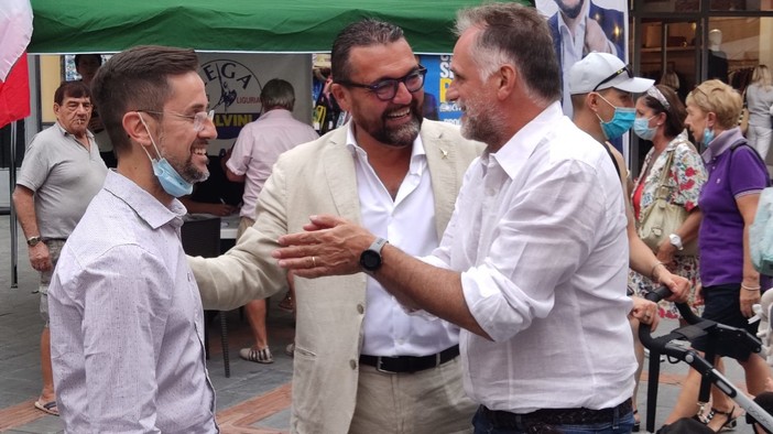 Elezioni 2021, il ministro Garavaglia a Loano per supportare Luca Lettieri. Il candidato sindaco: "Dimostrazione della vicinanza della Lega al territorio" (FOTO e VIDEO) Elezioni 2021, il ministro Garavaglia a Loano per supportare Luca Lettieri. Il candidato sindaco: "Dimostrazione della vicinanza della Lega al territorio" (FOTO e VIDEO)