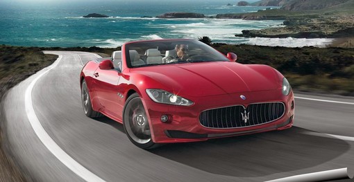 800 Maserati sbarcano al Porto di Savona