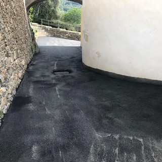 Alassio, procedono i lavori delle piazze di Moglio Alassio, procedono i lavori delle piazze di Moglio