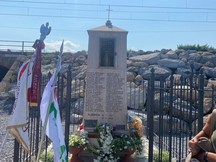 Albenga non dimentica: oggi la commemorazione della tragedia della motobarca “Annamaria” Albenga non dimentica: oggi la commemorazione della tragedia della motobarca “Annamaria”