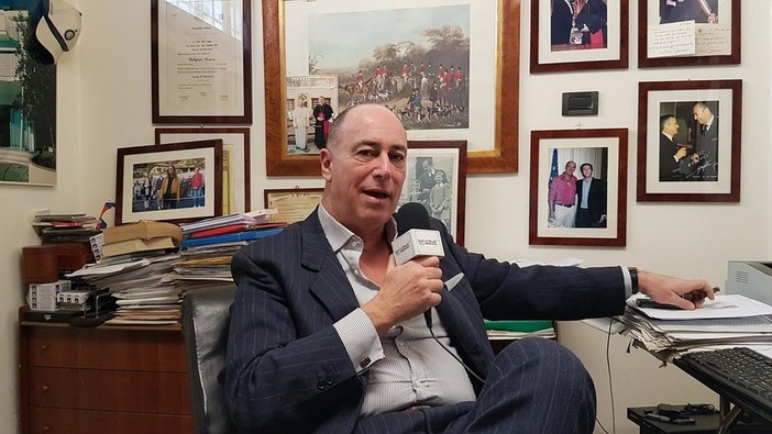 Alassio, il sindaco Melgrati al fianco di Pizzimbone e Invernizzi: "Vicenda che ha del fantascientifico"
