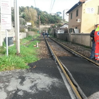 Vigile del fuoco in servizio a Villanova d'Albenga muore sotto un treno: la Polizia Ferroviaria chiede i tabulati del cellulare Vigile del fuoco in servizio a Villanova d'Albenga muore sotto un treno: la Polizia Ferroviaria chiede i tabulati del cellulare