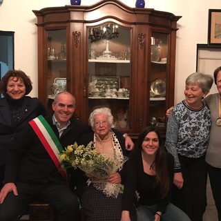 Albenga, 'nonna' Maria Boragno compie 107 anni (FOTO e VIDEO)