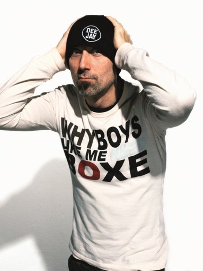 Loano, capodanno in piazza in compagnia del rapper italiano ENSI Loano, capodanno in piazza in compagnia del rapper italiano ENSI