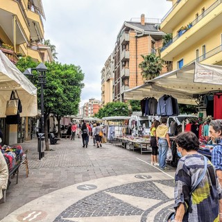 Pietra, in Consiglio approvato all'unanimità il nuovo regolamento del commercio su aree pubbliche e il conseguente piano delle zone