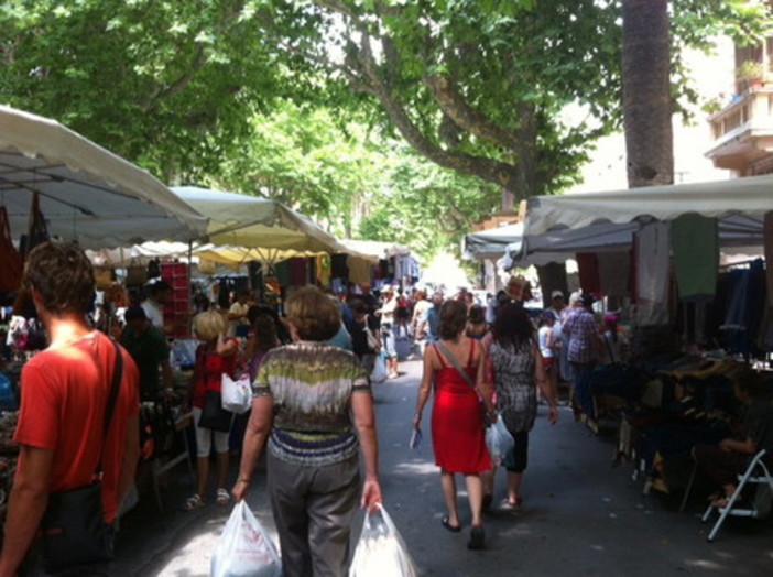 Ambulanti danneggiati dal maltempo, la Fiva Savona chiede una proroga per il pagamento delle imposte
