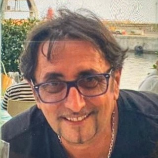 Esce di casa e scompare nel nulla a Imperia, i familiari: "Aiutateci a trovarlo, siamo disperati" Esce di casa e scompare nel nulla a Imperia, i familiari: "Aiutateci a trovarlo, siamo disperati"