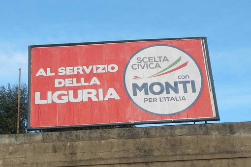 Bersani dichiara che non lascerà vendola per Monti. Ma... Bersani dichiara che non lascerà vendola per Monti. Ma...