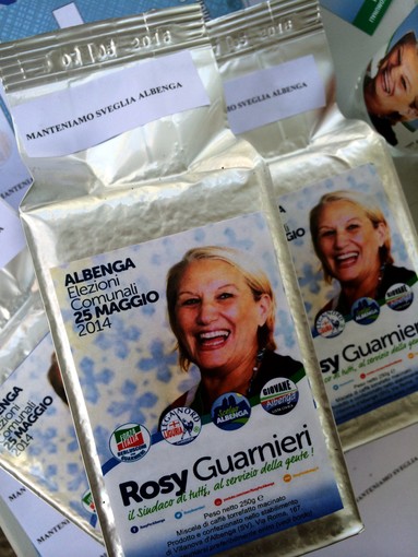 Elezioni Albenga, il caffè di Rosy Guarnieri sindaco? Un successo Elezioni Albenga, il caffè di Rosy Guarnieri sindaco? Un successo
