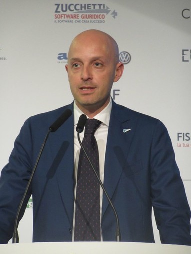 Covid, De Lise (commercialisti): "Governo non ragioni per settori, disuguaglianze creano tensioni" Covid, De Lise (commercialisti): "Governo non ragioni per settori, disuguaglianze creano tensioni"