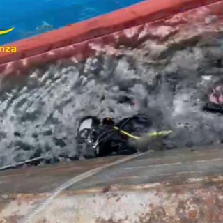 Dal B&amp;B di Celle al Porto di Savona: maxi operazione antidroga della Guardia di Finanza, sequestrata 1 tonnellata di cocaina (FOTO e VIDEO)
