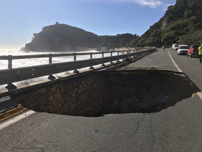Malpasso, il sindaco Frascherelli: "L'ANAS sta lavorando a questa priorità" (FOTO e VIDEO) Malpasso, il sindaco Frascherelli: "L'ANAS sta lavorando a questa priorità" (FOTO e VIDEO)