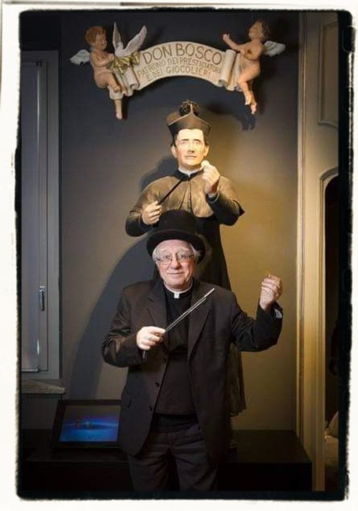 In foto Mago Sales, testimone della gioia di don Bosco al Museo della Magia di Cherasco