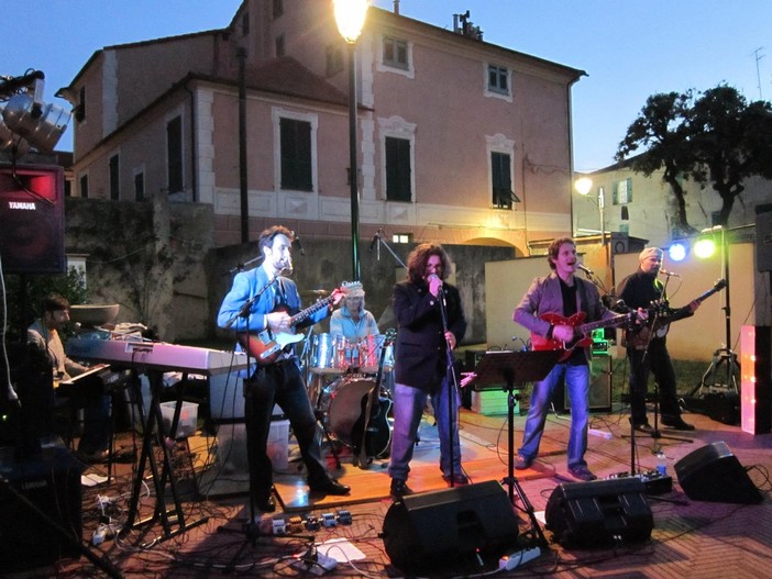 La magia dei Beatles al teatro Defferrari di Noli La magia dei Beatles al teatro Defferrari di Noli
