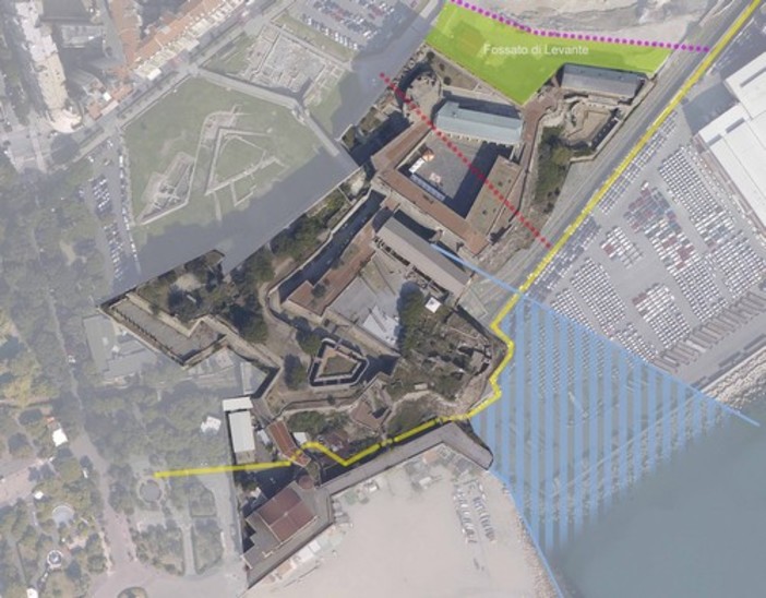 Savona: “Priamàr, quale futuro?”, la mostra nell’atrio del Palazzo dell’Anzianìa Savona: “Priamàr, quale futuro?”, la mostra nell’atrio del Palazzo dell’Anzianìa