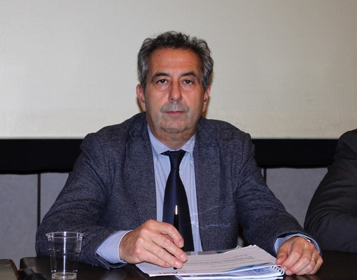 Il neo direttore generale dell'Asl 2 Marco Damonte Prioli: "Provvisoria la chiusura del punto nascite del Santa Corona, impegno per potenziare i servizi dell'ospedale di Cairo" Il neo direttore generale dell'Asl 2 Marco Damonte Prioli: "Provvisoria la chiusura del punto nascite del Santa Corona, impegno per potenziare i servizi dell'ospedale di Cairo"